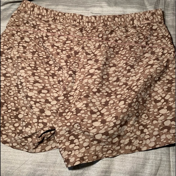 Columbia Shorts - Picture 2 of 3